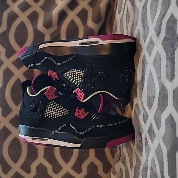 Nike Air Jordan 4 Retro "Fuschia" (RARE!!!) - Picture 6 of 10
